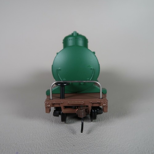 Model Power 98160 40' Flat Twin Removable Tanks Knuckle Couplers Citi Service HO - Picture 6 of 12