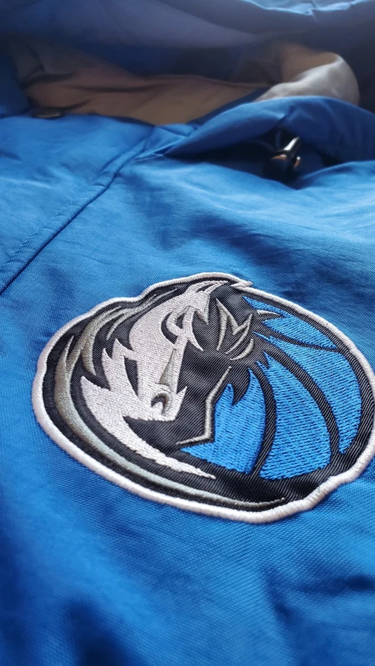 Parka Pullover Dallas Mavericks 1/2 Cremallera 🦘 Bolsa Chaqueta de Inicio Mediana 🐎🐎🔥 Foto 4 de 4