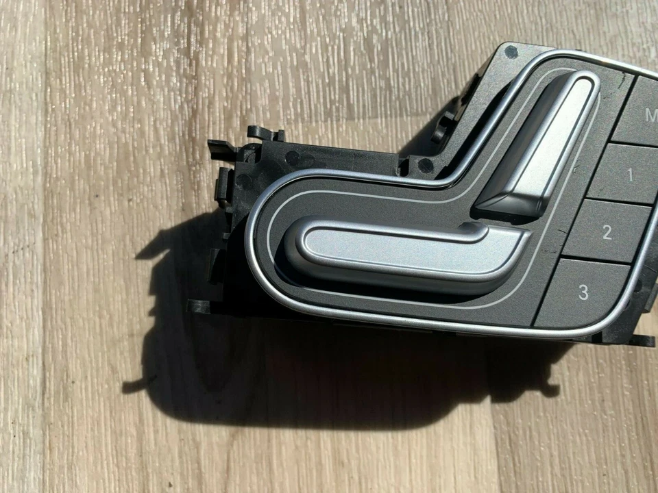 INTERRUPTOR DE ASIENTO DEL LADO DEL PASAJERO DELANTERO DERECHO MERCEDES BENZ A180 A250 OEM 2019-2021 Foto 3 de 4