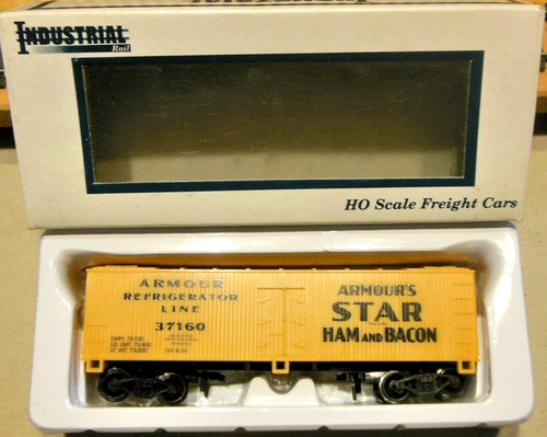 INDUSTRIAL RAIL HO Scale 40' Scribed Wood Side Reefer Car "ARMOUR" - Picture 10 of 12