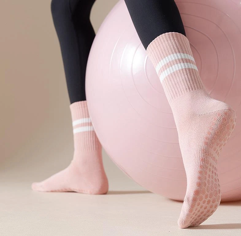 2 pares de calcetines largos de yoga para mujer Pilates con agarre barra antideslizante entrenamiento Foto 2 de 4