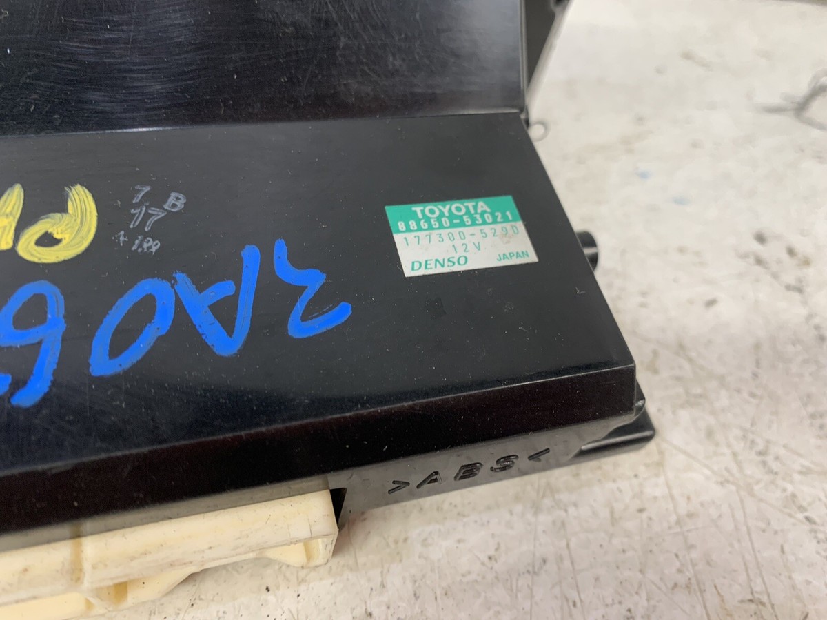 2001 Lexus IS300 HVAC Heater A/C Control Switch Panel