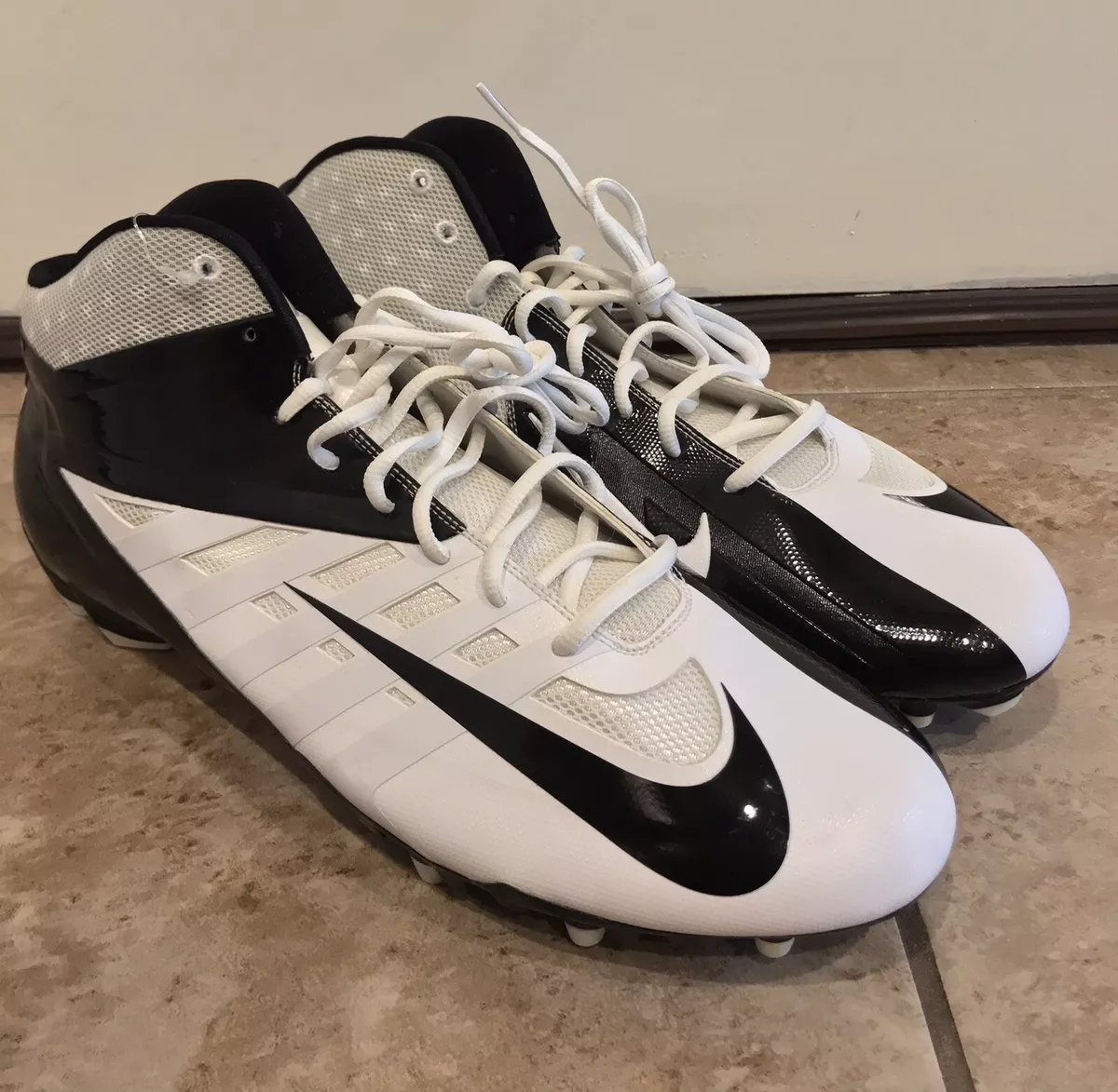 NEW Nike Vapor Pro Football Cleats Mens Size 16 Black White