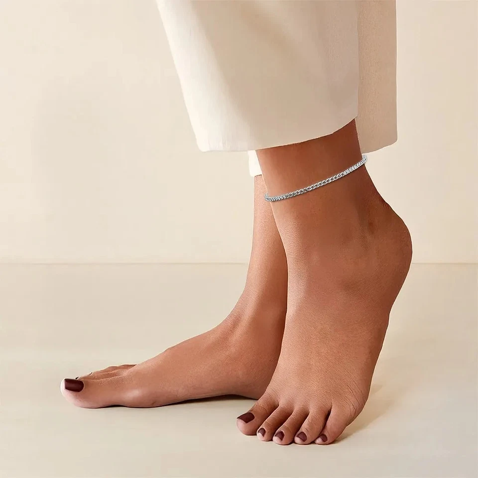 14K Solid White Gold 2.5mm Curb Link Chain Bracelet - Image 2 of 4