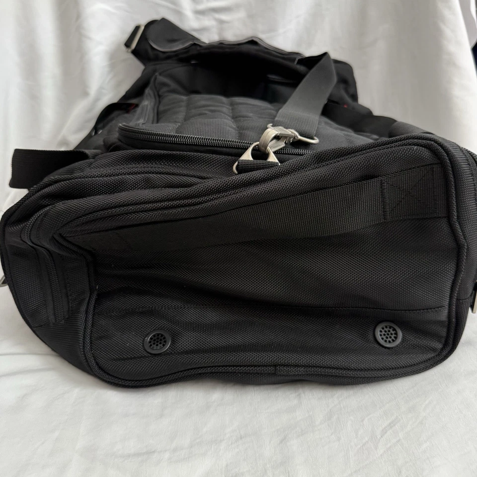 Bolso de viaje Titleist de golf de lona negro con cremallera bolsillos exteriores Foto 4 de 4