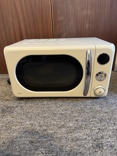 Next Retro Cream 20L 800W Microwave Oven Model 884343 Fully Working