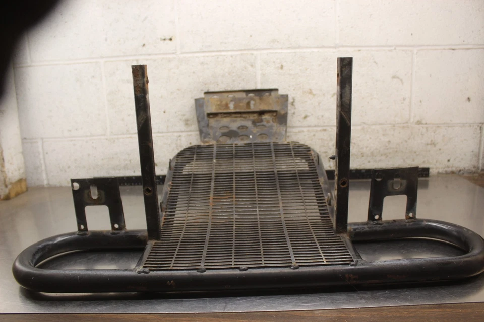 Polaris 400L 1994 4x4 parachoques delantero H151 Foto 2 de 4