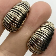 VTG LARGE GOLD RIBBED CHUNKY HALF HOOP EARRINGS CLIP-ON