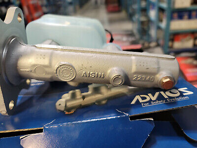 AISIN OEM Brake Master Cylinder 47201-60551 4720160551 BMT AISIN OEM Brake Master Cylinder 47201-60551 4720160551 BMT