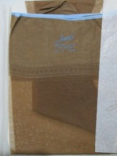 1PR VINTAGE HANES 530 WALKING SHEER RHT NYLON STOCKINGS SZ 9 SHORT LITTLE COLOR