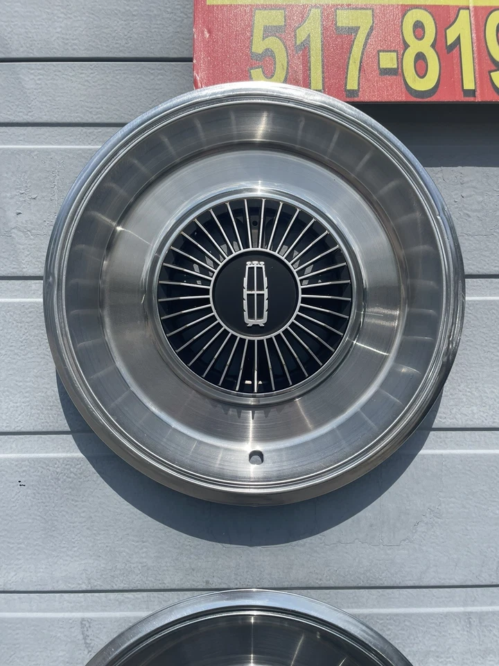 1979-1989 Mercury Grand Marquis б/у 4 оригинальных колпака колес 14 дюймов красивые 33 Finn's - Изображение 2 из 4