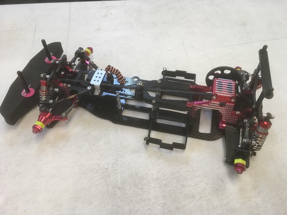 Xpress Roadrunner Touring Car Chassis *NEW* With Center One-way Xpress Roadrunner Touring Car Chassis *NEW* With Center One-way