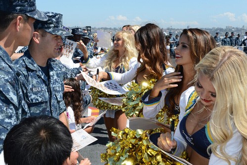 USS Theodore Roosevelt CVN-71 MONEDA DE DESAFÍO MARINA EE. UU. PIN UP PRESIDENTE - Imagen 16 de 24