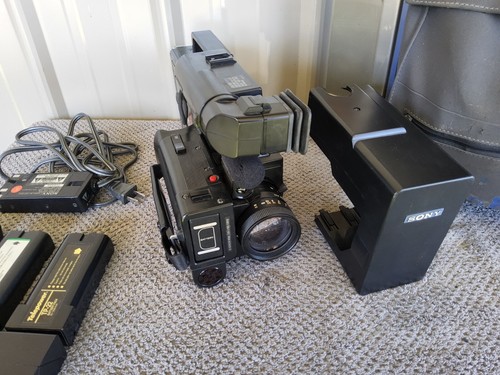 Vintage Sony CCD-V8AF 8mm Video 8 Video Camera Recorder Bundle - Picture 4 of 12