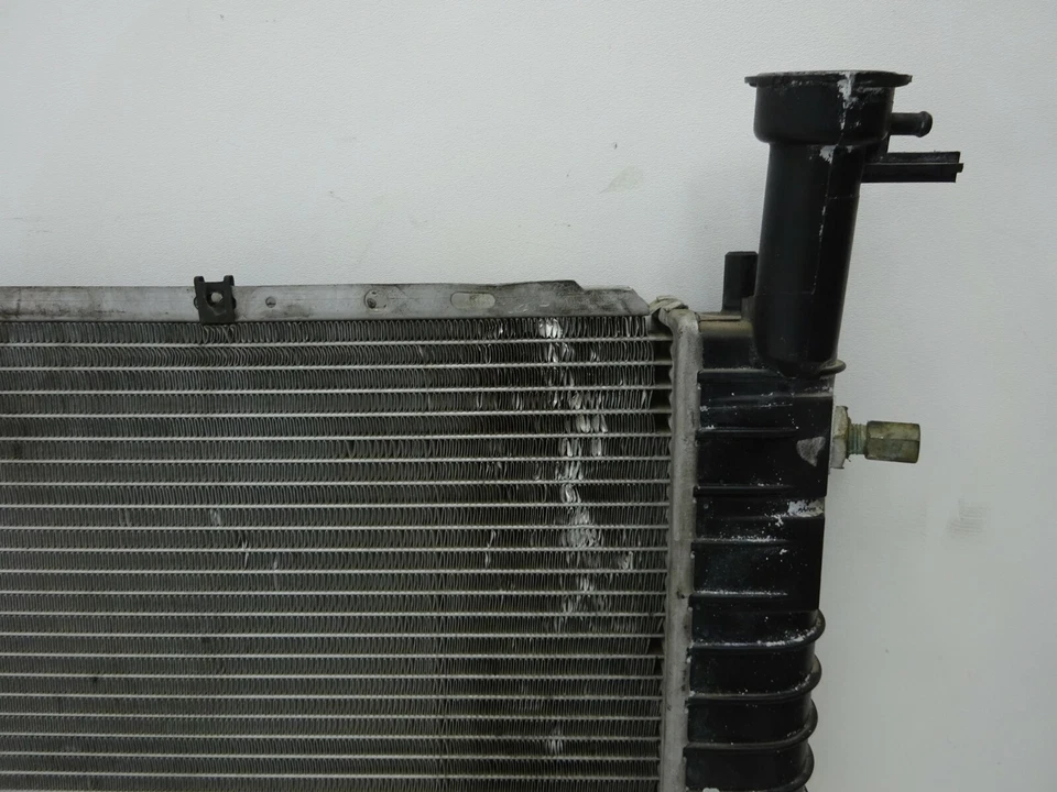 Radiador Mercury Sable 1992-1995 42 OEM AK2203131 Foto 4 de 4