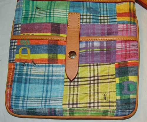 Dooney & Bourke Patchwork Ant Picnic Crossbody Purse Handbag Adjustable Plaid - Picture 3 of 12