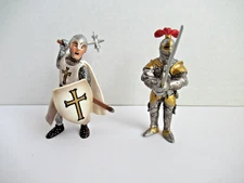 Schleich Ritter World of Knights Cross Solder Sword  & White Crusader WAR HAMMER