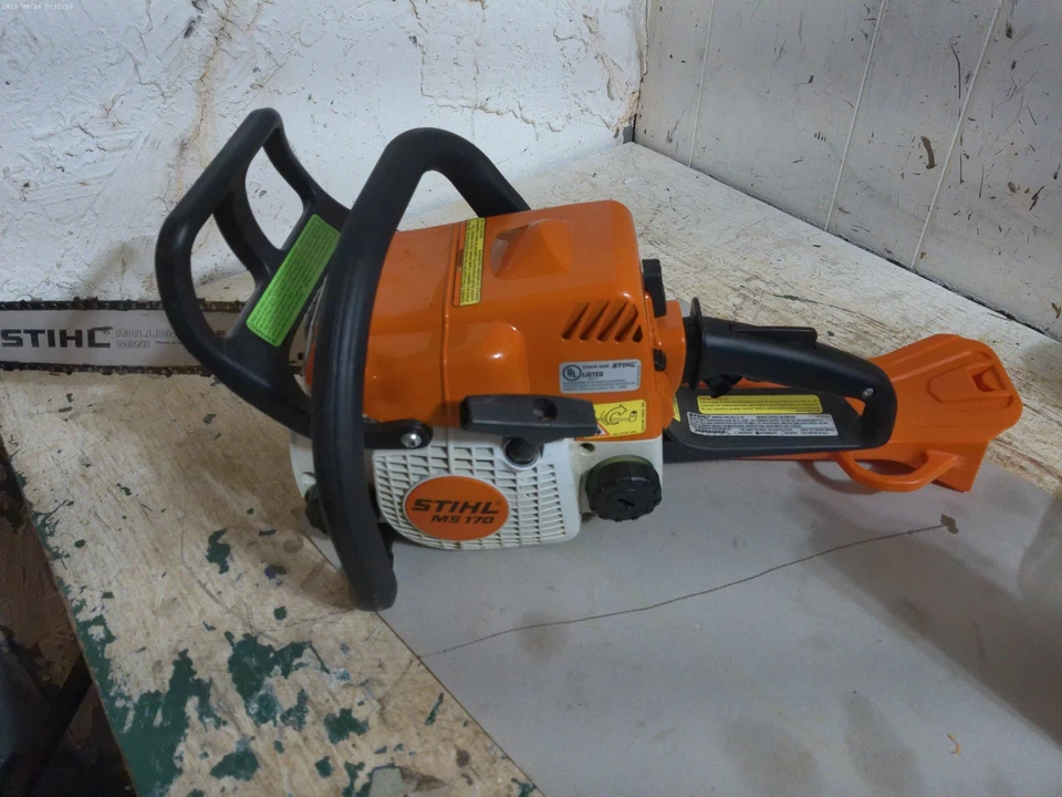 STIHL MS170 2 Cycle 30cc Chainsaw w/ 14" Bar, Chain, & Scabbard strong running - Image 3 of 4