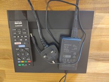 sony bdp-s3700 blu-ray player with remote and cable