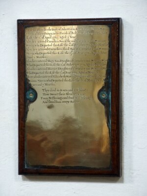 Foto 6x4 Innenraum von St. Oswald, Crowle Crowle\/SE7712 um 1763 Messing Memori um 2004