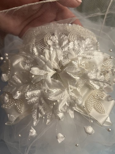 Vintage 1980s Wreath Cathedral Wedding Veil Lace Headpiece Crown - Picture 4 of 17