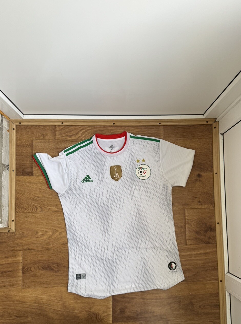 Picture 1 of 6