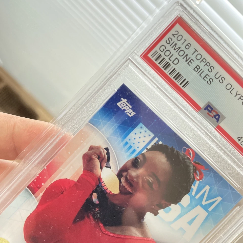 SIMONE BILES RC 2016 Topps Juegos Olímpicos ORO #38 PSA 9 Como Nuevo Novato🤸🏿🇺🇸🥇 Foto 4 de 4