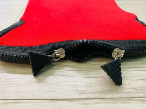 Blue and Red Neroprene 8 inch Case for Laptop or tablets, or readers, or books - Picture 3 of 6