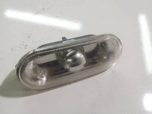 1j0949117 Seitenblinker (Kotflügelblinker) Vorne Rechts  Volkswa DE2734062-93