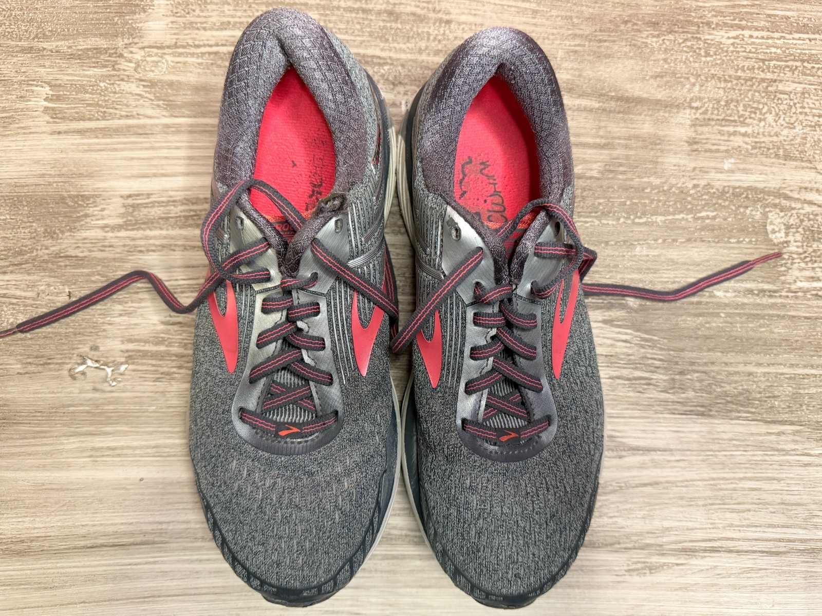 BROOKS ADRENALINE GTS 18 | Ebony/Pink/Silver | WOMEN'S 9 | Good used condition! thumbnail 7