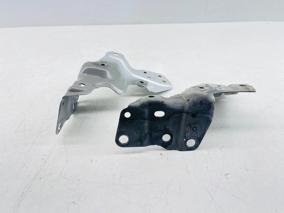 2011–2014 Lexus CT200h Front Fender Mount Bracket Set FL FR OEM - Image 2 of 4