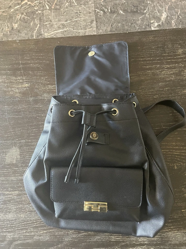 Black & Gold Tommy Hilfiger Backpack - Image 3 of 4