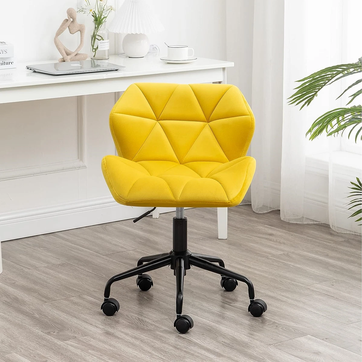 Roundhill Furniture Eldon Diamond Tufted Adjustable Swivel Office Chair Yellow