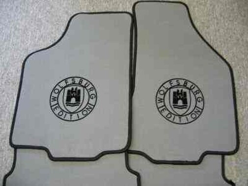 Tapis de sol velours gris noir sur mesure auto pour Volkswagen Polo 6N