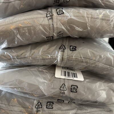 7 Units - Special Order : Yzy Gap Grey Zip  Xl