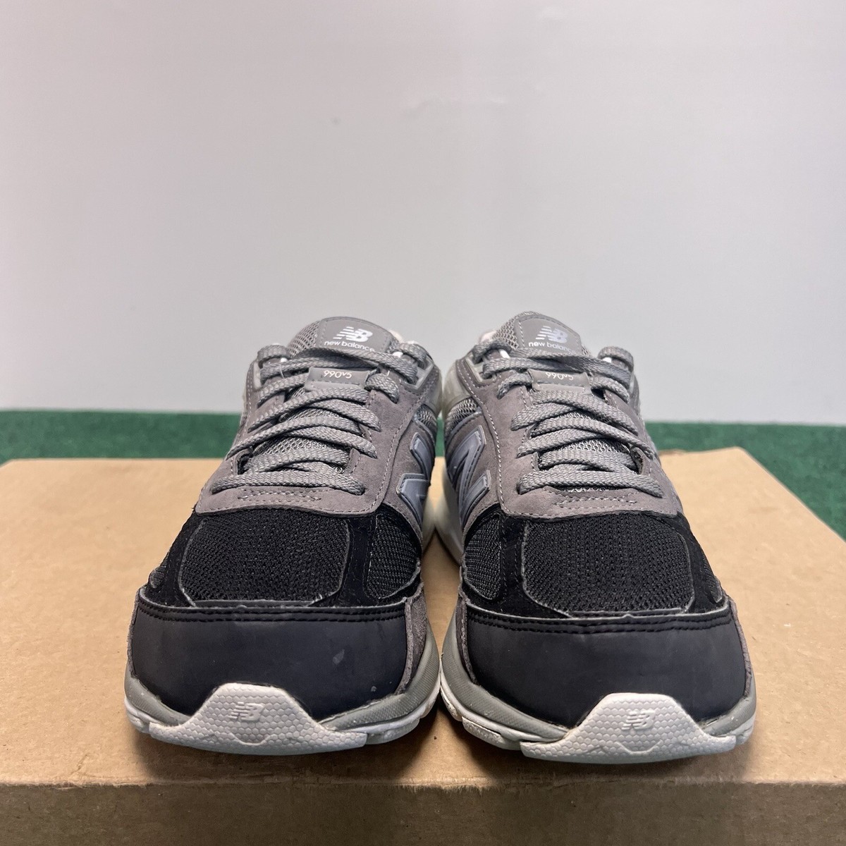 New balance ☆ made in USA 990v5 M990BU5 バーガンディー New Balance - Made in the USA 990v5 - In Black with silver