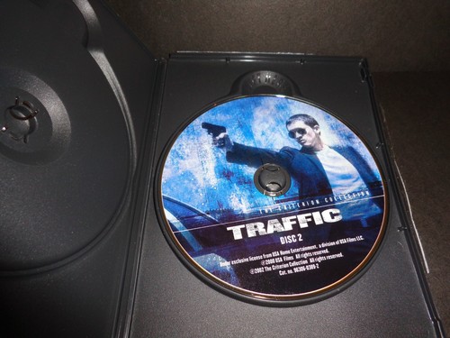 TRAFFIC-2 disc Criterion Collection-Michael Douglas in charge of US drug war-DVD - Picture 8 of 10