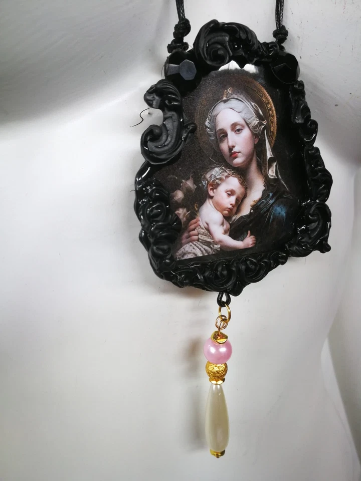 Madonna with Jesus Child Goddess Talisman Religious Amulet Pendant Protective - Image 3 of 4