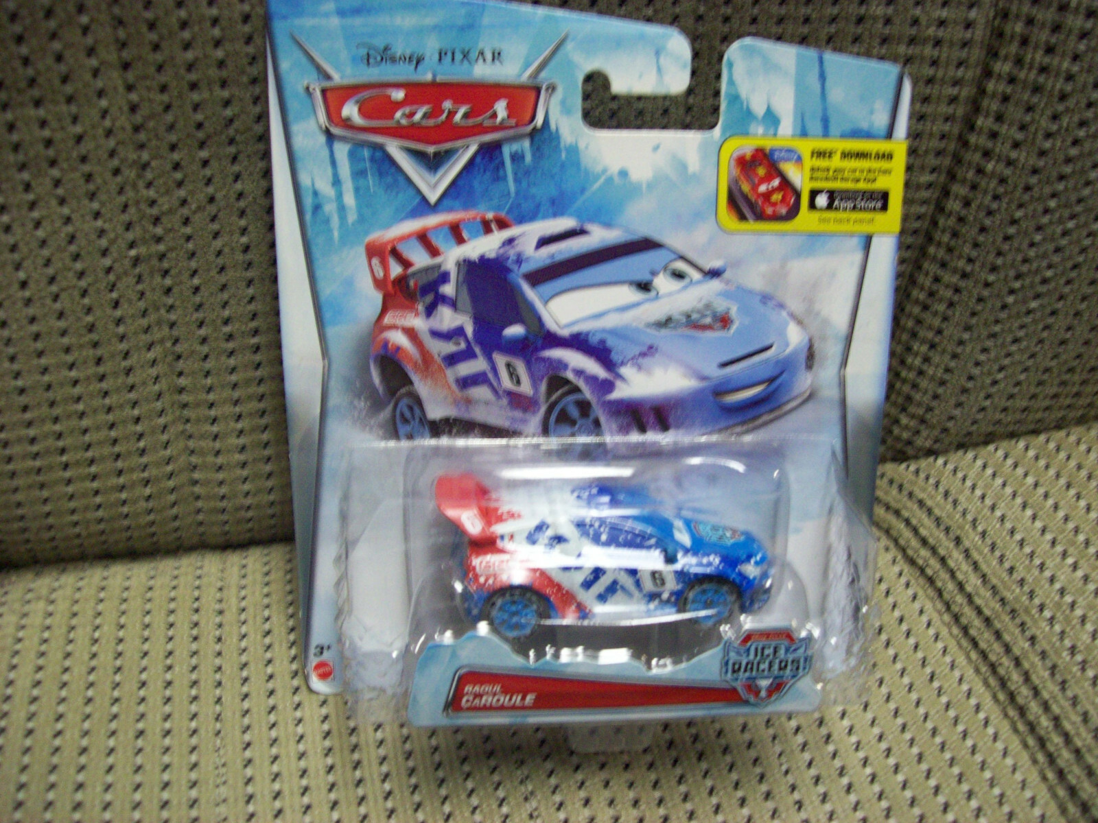 Raoul CaRoule, CARS Disney Pixar Ice Racers 1:55 Scale Die Cast Vehicle, CDR30