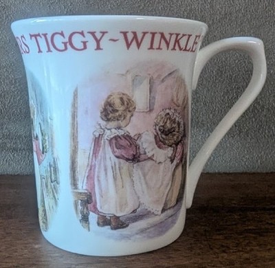 Queen's Fine Bone China Beatrix Potter Mrs Tiggy-Winkle Coffee Tea Cup 8 Oz 2007