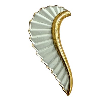 Vintage TRIFARI WHITE ENAMELED WING DESIGN FAN PIN ON GOLD TONE 1.5''