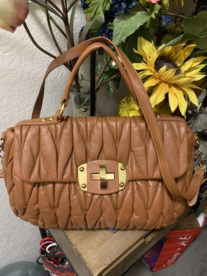 Bolso de mano Miu Miu Foto 2 de 4