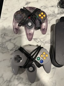 USA Nintendo N64 Console System Bundle W/2 controllers Expansion pak and 4 games