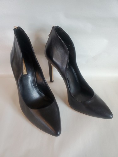 BCBGeneration Black Leather Sz 10M Wrapped Heel Pumps - Picture 2 of 18