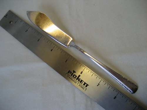 RARE INTERNATIONAL SILVER CO. COURTSHIP 1936 BUTTER KNIFE SUPER FAST SHIPPING A+ - Picture 4 of 4