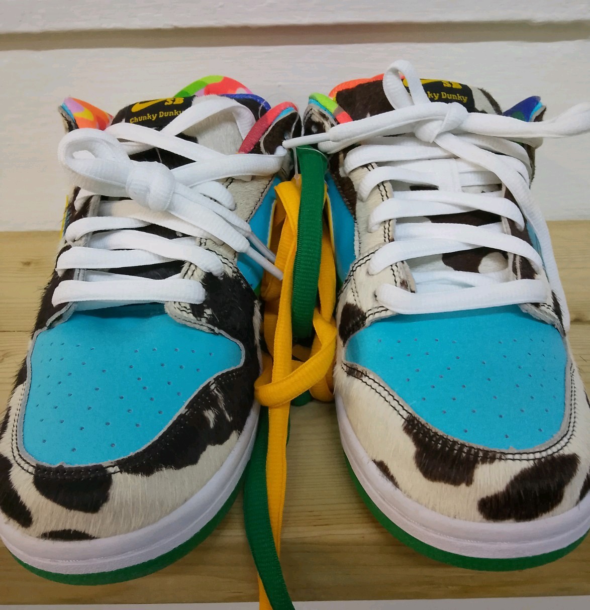 Nike SB Dunk Low Ben & Jerry's Chunky Dunky Friends & Family Box DS