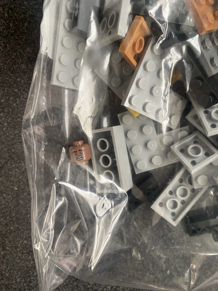 New. Sealed. Lego DC Arkham Asylum 76300 Batwing Minifigure - Image 2 of 4