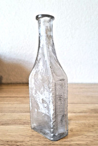 1880s Cathedral Style Gillet Chemical Works 6 ¼” Ornate Handmade Antique Bottle