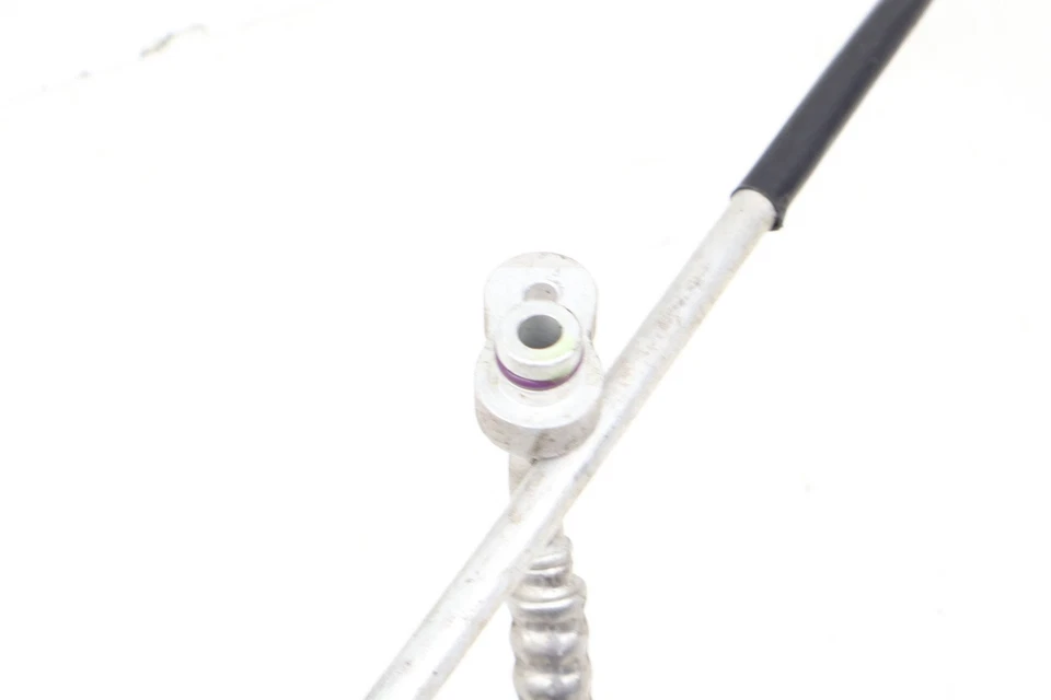 AUDI Q5 8R 2011-2012 - MANGUERA/LÍNEA/TUBO AC 8R0260710J Foto 2 de 4