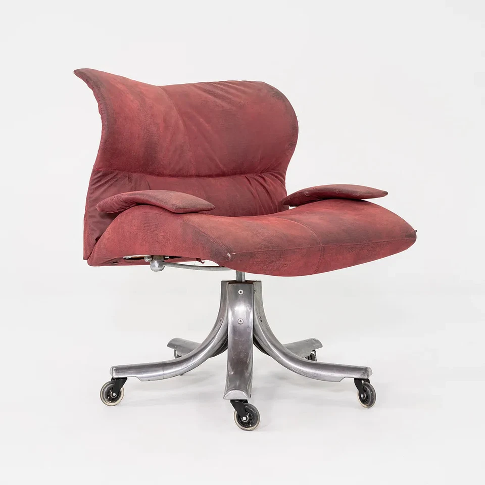 1970s Giovanni Offredi for Saporiti Italia Vela Swivel Desk Chair in Leather - Image 2 of 4